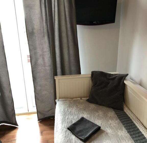 Номер Стандарт, Route 7 Rooms