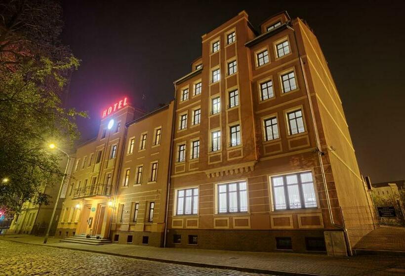 Номер Стандарт, Kamieniczka