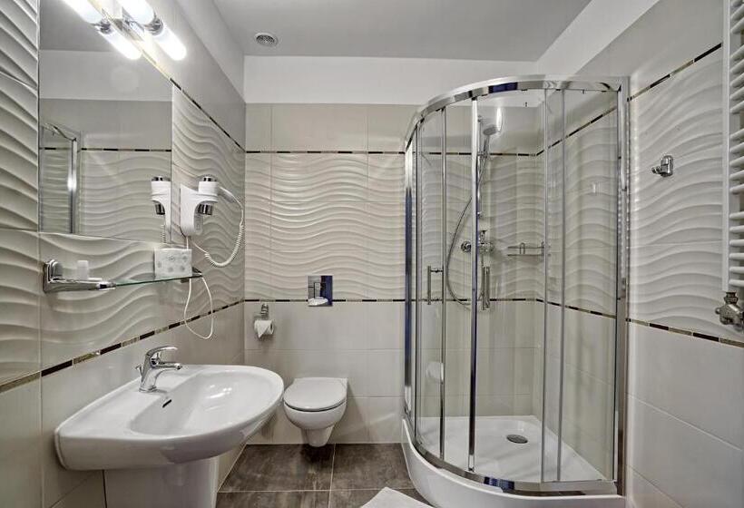 Номер Стандарт, Kamieniczka