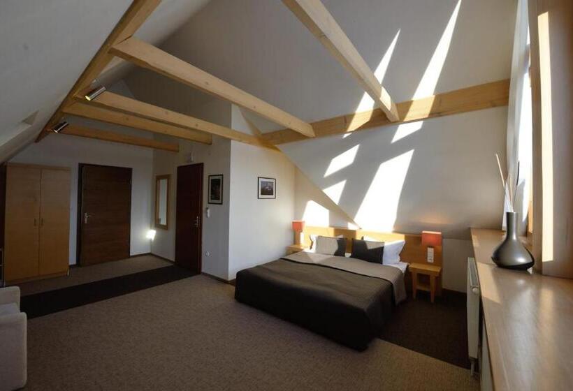 Quarto Triplo Estandar, Pensjonat Orla Perc