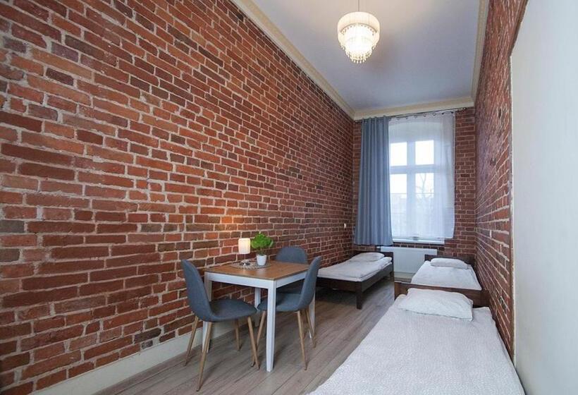 Номер Стандарт Трехместный, Vanilla Hostel Wrocław