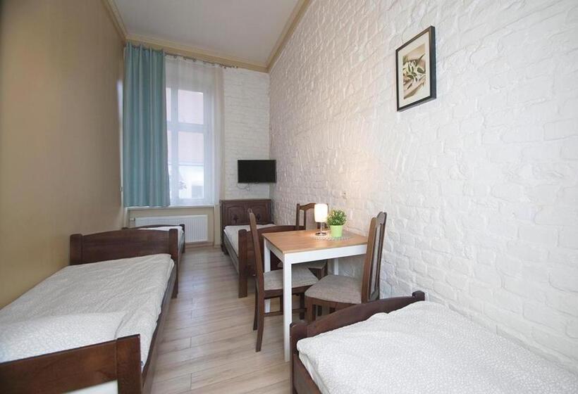 Четырехместный Номер Стандарт, Vanilla Hostel Wrocław