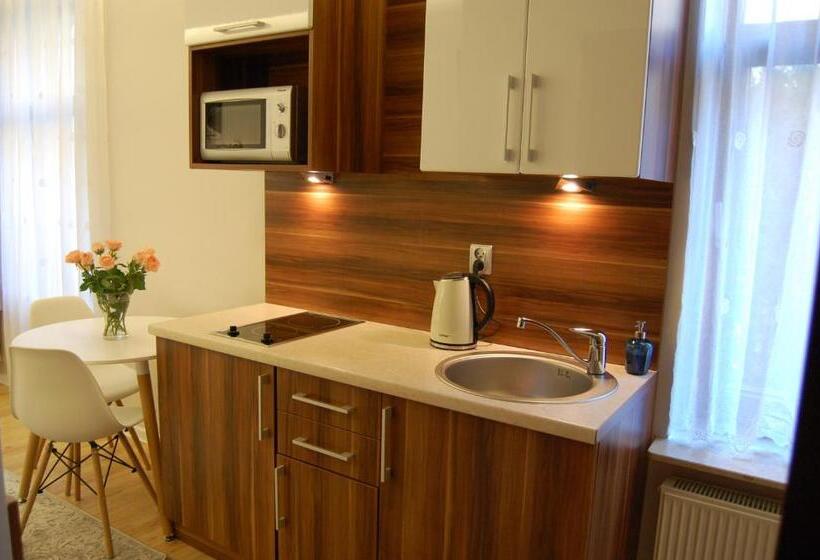 Семейные Апартаменты, Villa Star