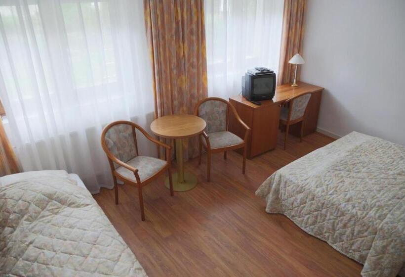 اتاق استاندارد سه نفره, Willa Maksymilian Bed And Breakfast