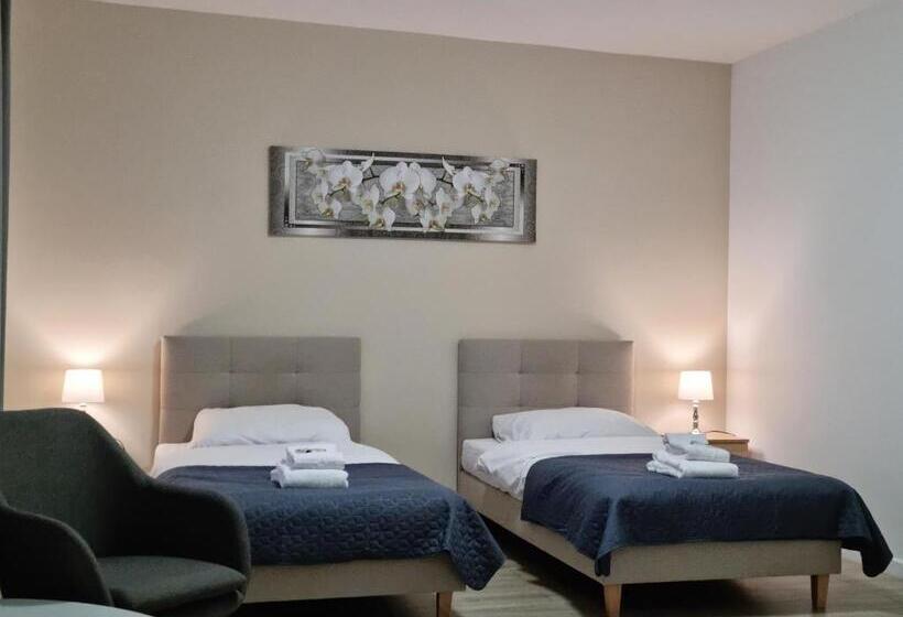 标准三人间, H2u Lux Hostel Dla Ciebie