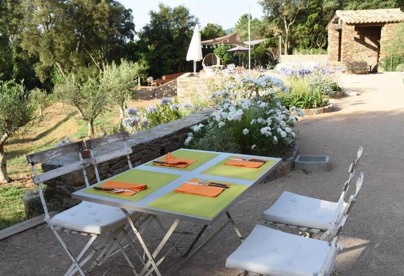 اتاق لوکس, Chambres D Hôtes Le Pontillaou