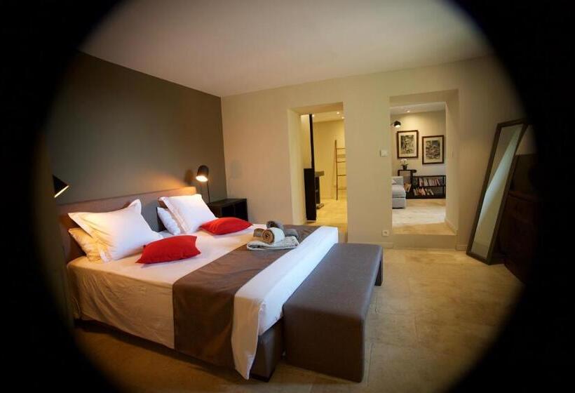 سوئیت جونیور با تراس, Chambres D Hôtes Le Pontillaou