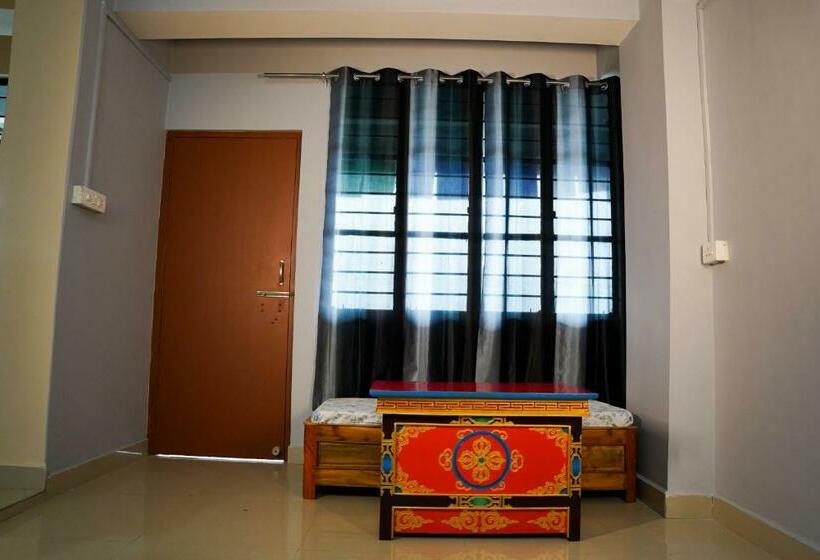 스탠다드 룸 산 전망, Yellow Sapphire, Premium Sikkimese Homestay