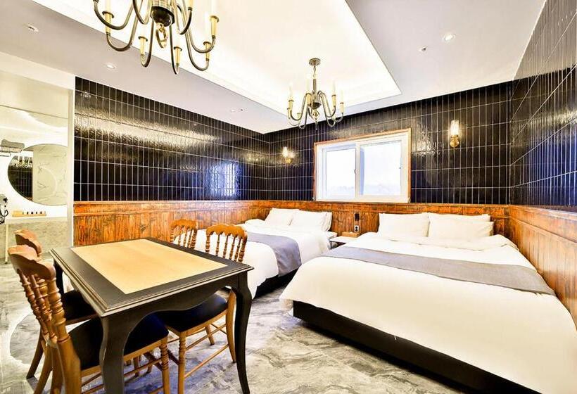 Family Suite, Daegu February Hotel Lions Park