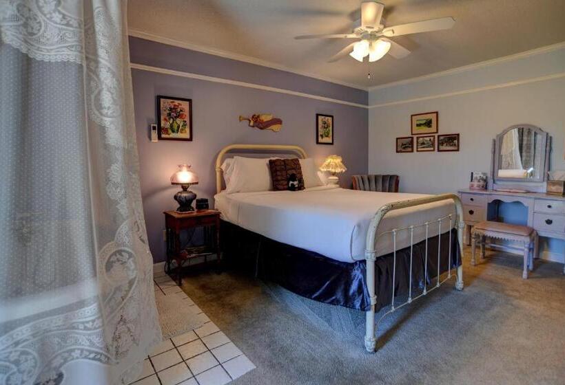 Quarto Estandar com Hidromassagem, Blue Mountain Mist Country Inn