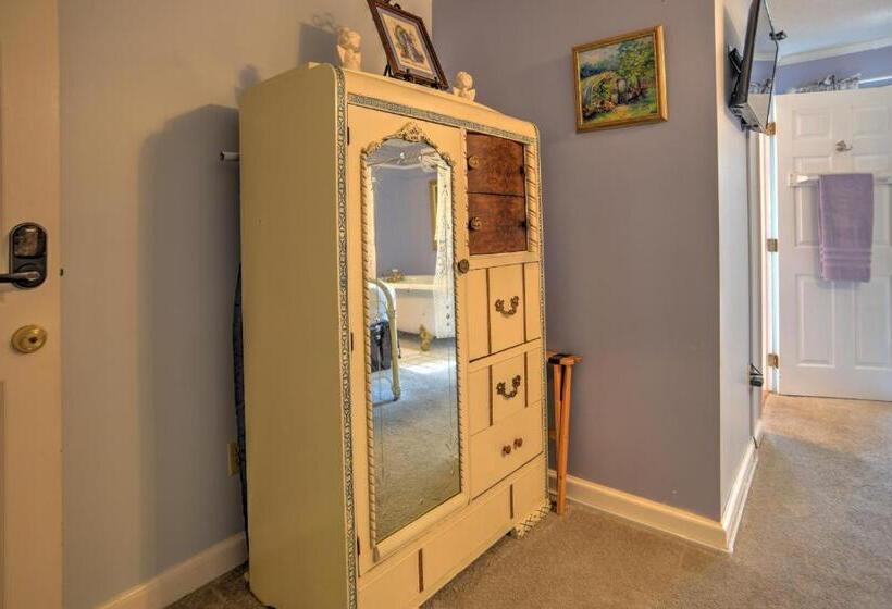 Quarto Estandar com Hidromassagem, Blue Mountain Mist Country Inn