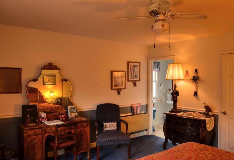 Quarto Estandar Cama King, Blue Mountain Mist Country Inn