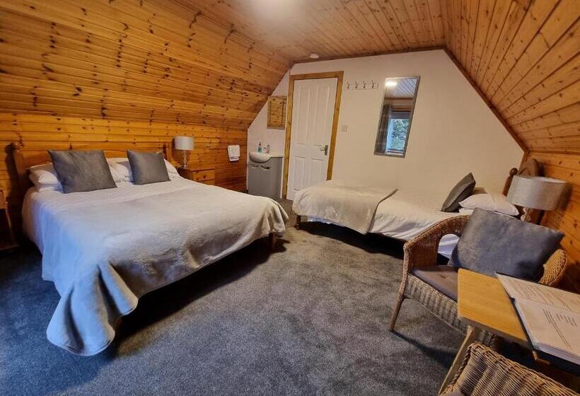 اتاق استاندارد سه نفره, Carn Mhor Bed And Breakfast