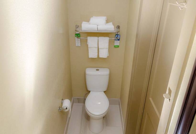 Номер Стандарт, Relax Inn   Bryson City