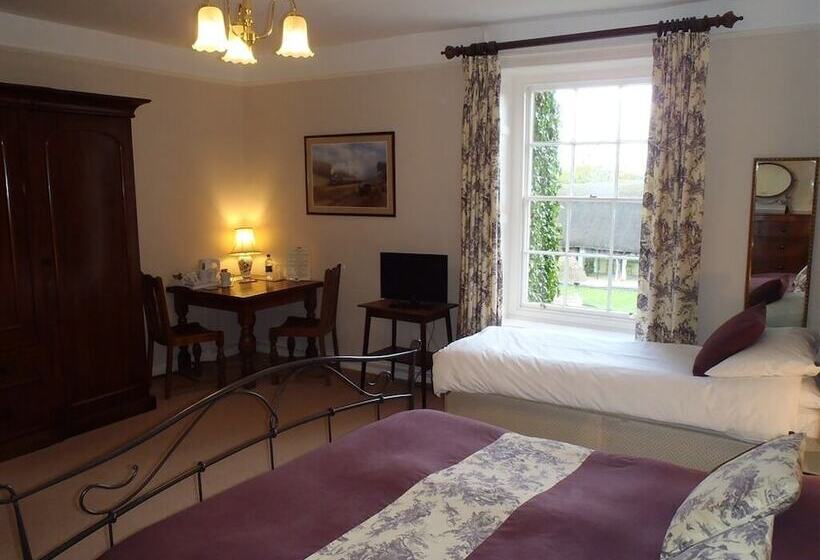 اتاق لوکس با تخت بزرگ, Manor Farm B&b