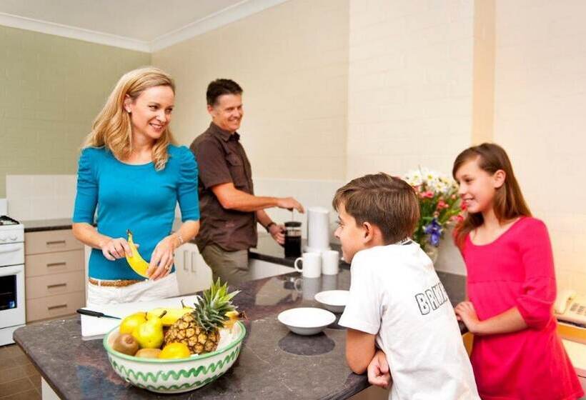침실 2개 아파트, Oxley Court Serviced Apartments
