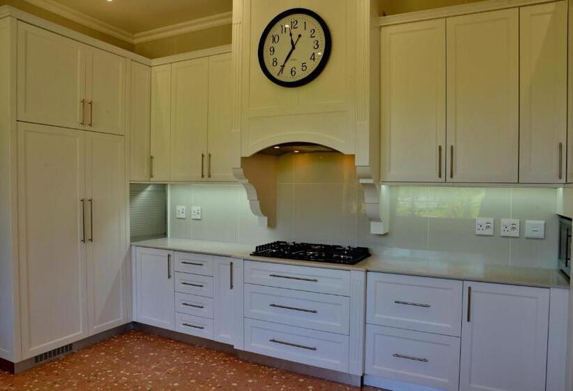 Вилла 1 Спальня, Val Du Charron Wine & Leisure Estate