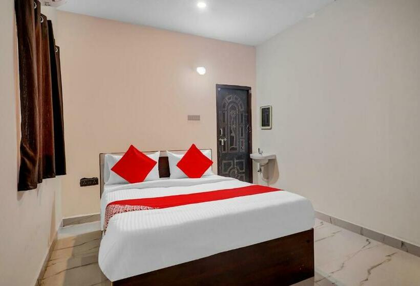 Трехместный Номер Классика, Flagship Sairam Residency