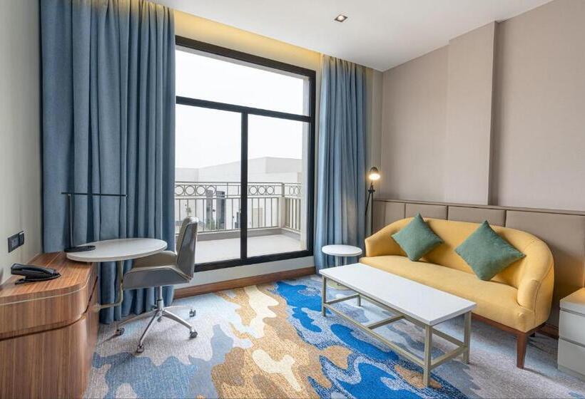 اتاق استاندارد با تخت بزرگ, Holiday Inn Riyadh The Business District, An Ihg