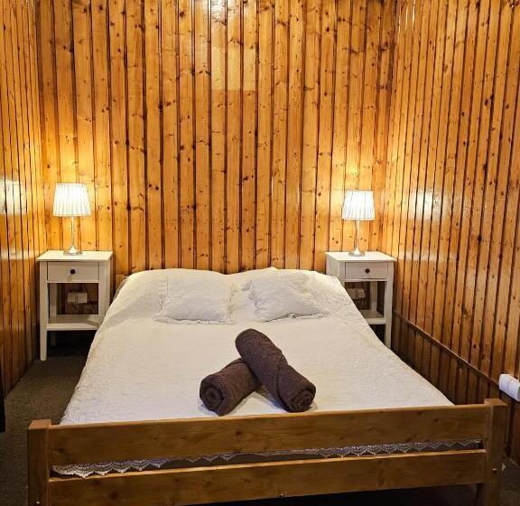 Habitación Estándar, Schronisko Gościniec Równica