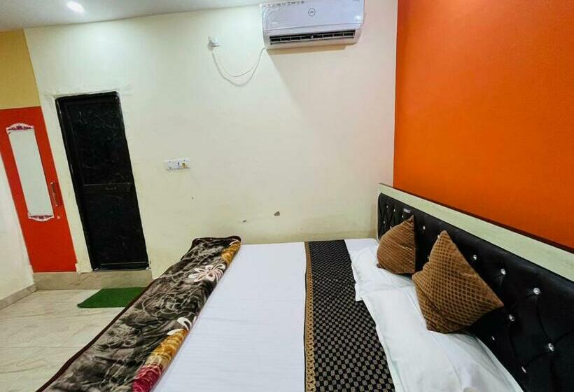 Номер Deluxe, Shri Ram Bhavan