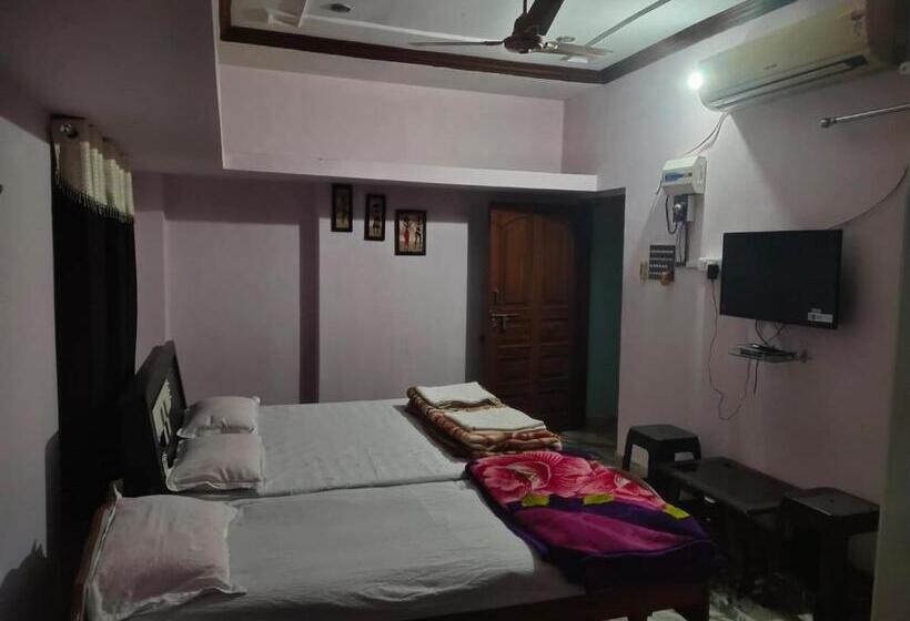 Номер Стандарт Трехместный, Vrundavan Resort, Narmada