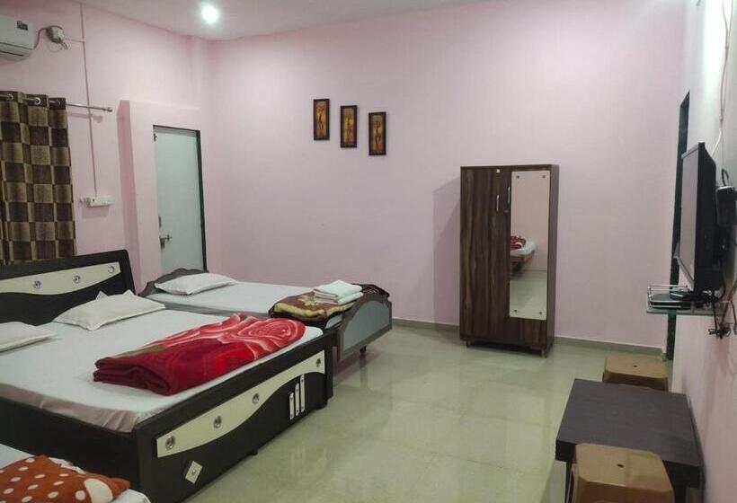 Семейный Номер, Vrundavan Resort, Narmada
