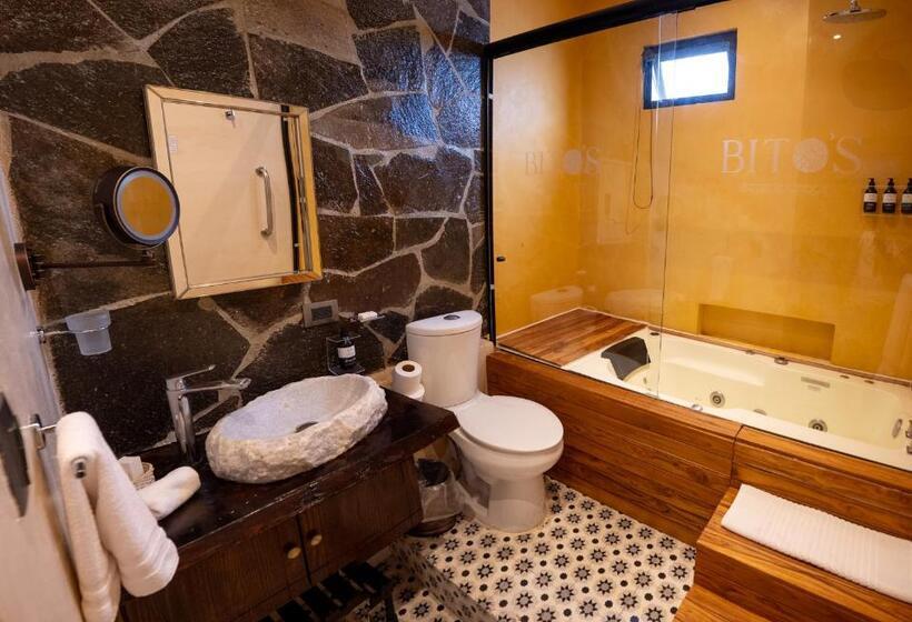 자쿠지 스위트, Bito S Hotel Boutique