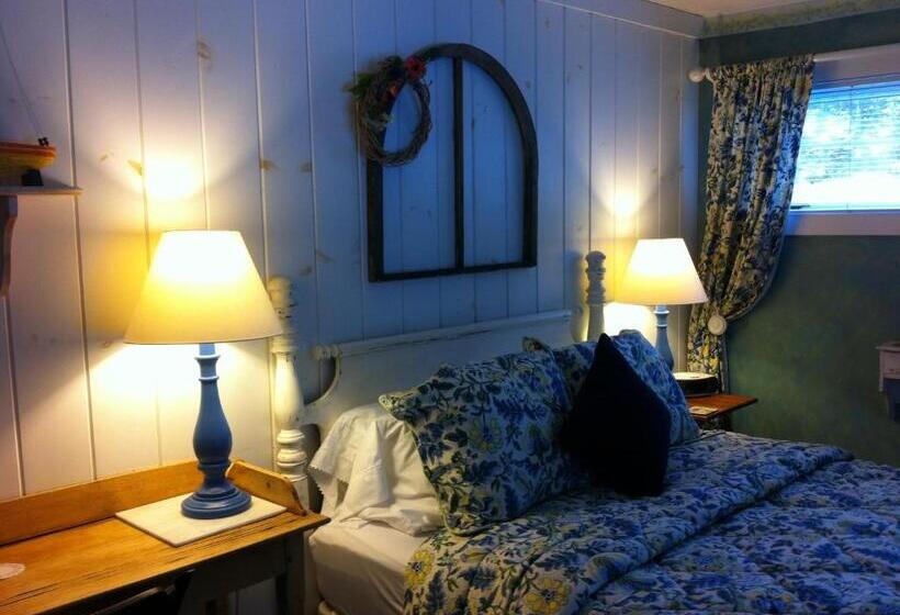 Номер Стандарт Вид на Сад, Deerhill Inn