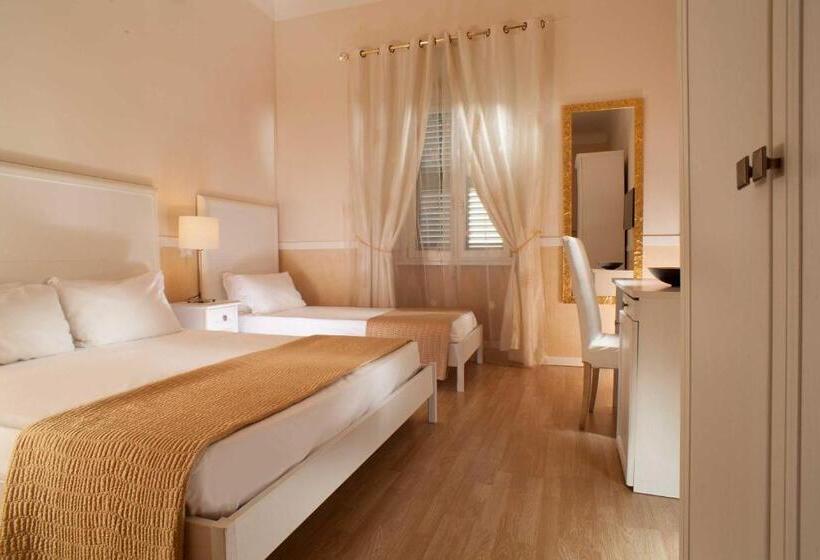 Superior Triple Room, Domus Liberius   Rome