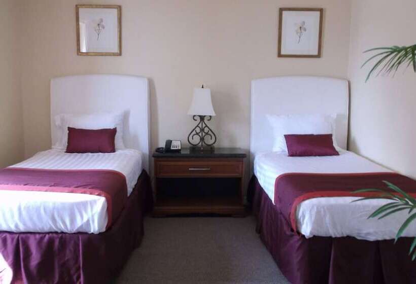 스탠다드 룸, Days Inn & Suites By Wyndham Lake Okeechobee