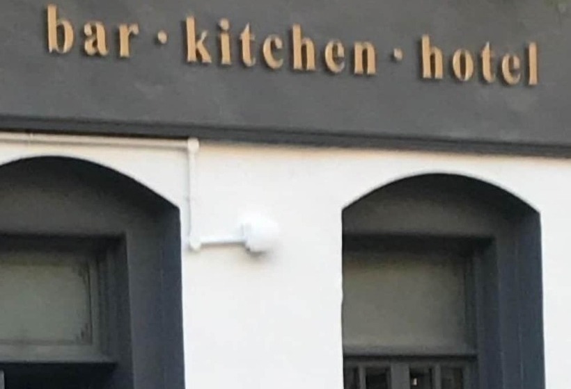 اتاق استاندارد, Rab Ha's