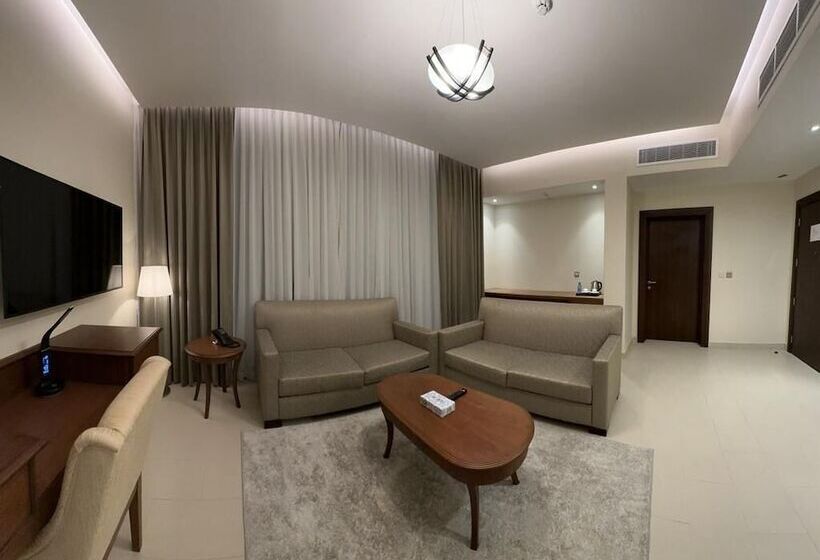 小型套房, Aldoliaa