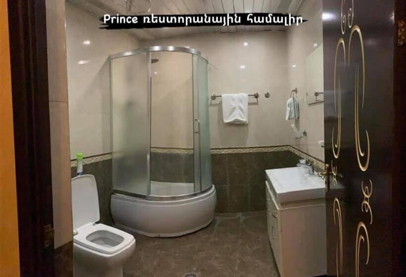Трехместный Номер Deluxe, Prince Hotel Kapan