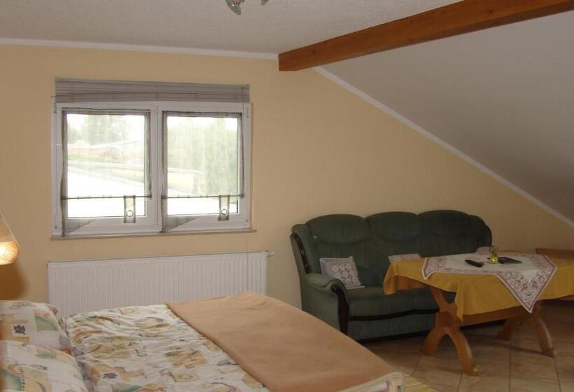 패밀리 룸, Teschendorfer Landgasthof