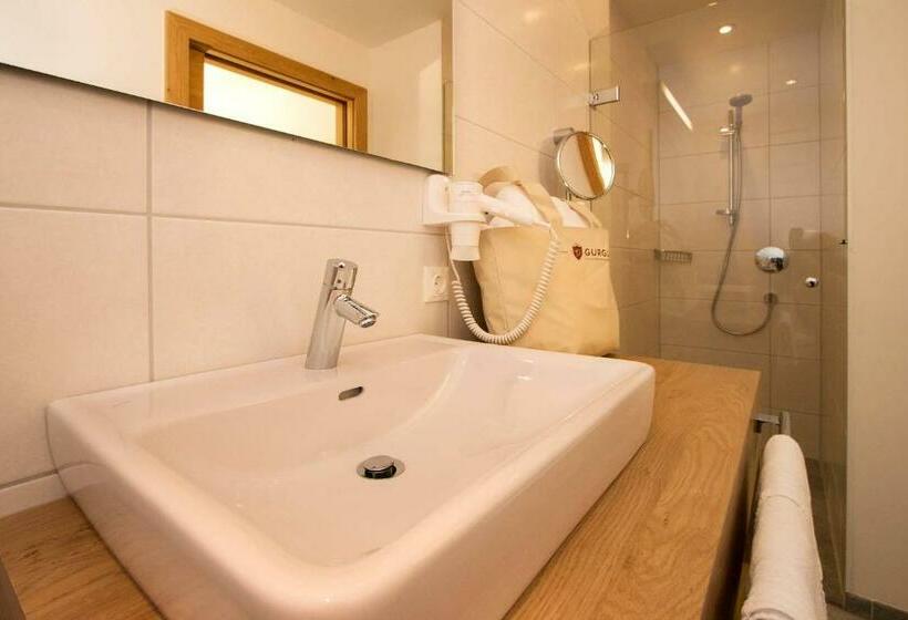 Апартаменты 2 Спальни, Gurglhof Apartmenthaus