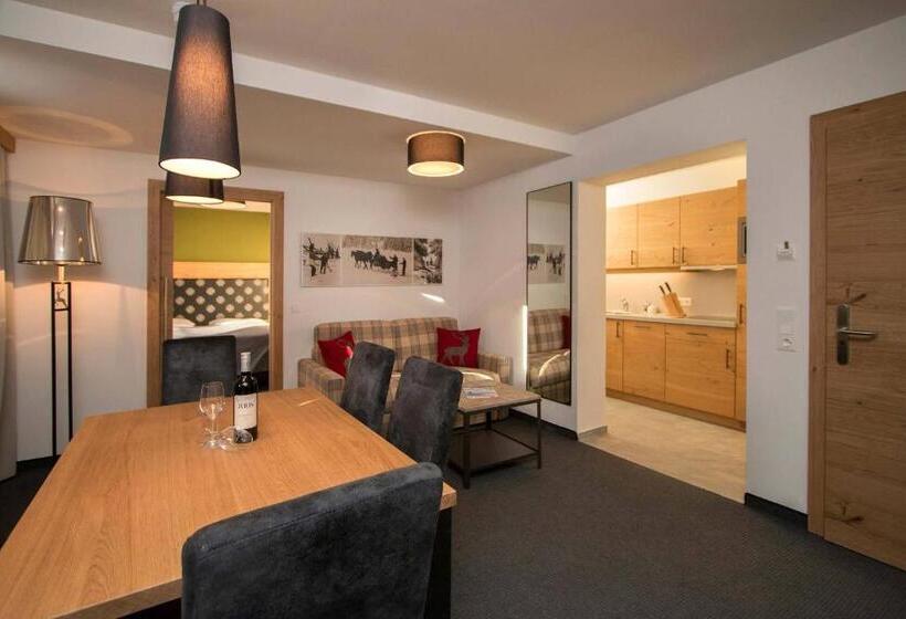 Апартаменты Comfort 2 Спальни, Gurglhof Apartmenthaus