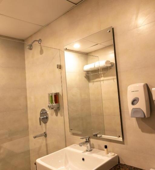 Апартаменты 2 Спальни, Starlit Suites Tirupati