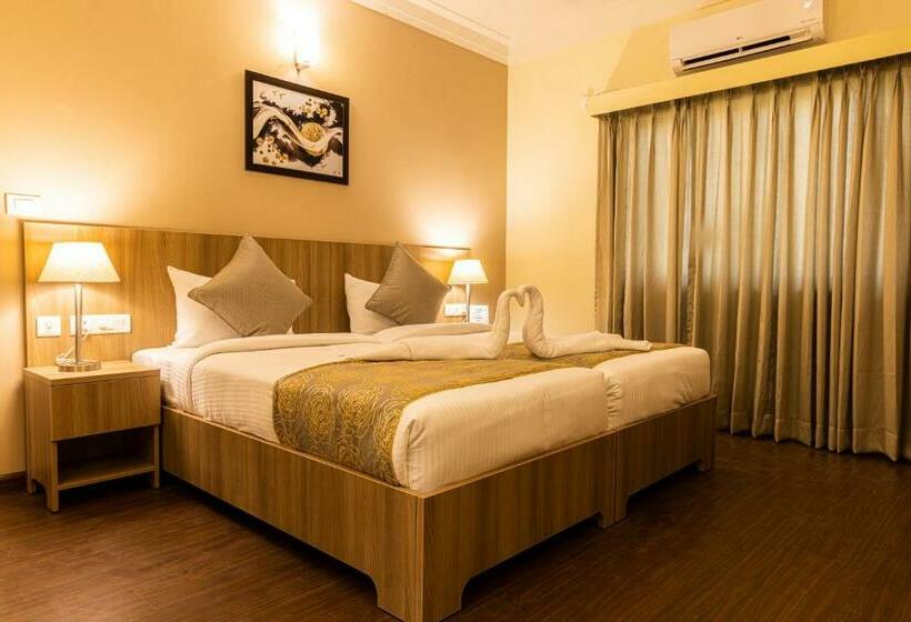 Люкс, Starlit Suites Tirupati