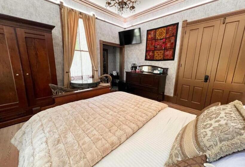 اتاق لوکس, 1001 Nights Historic Bed And Breakfast Adults Only