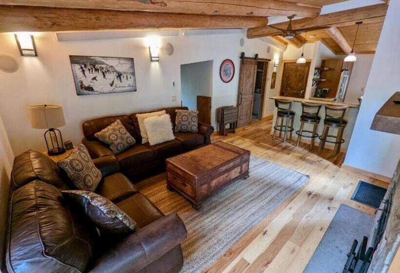 Люкс Superior, Jackson Hole Hideout