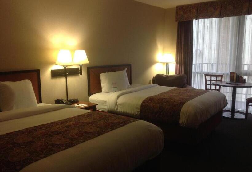 Номер Стандарт, Hawthorne Inn & Conference Center