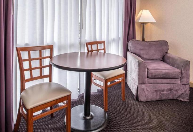 Номер Стандарт, Hawthorne Inn & Conference Center