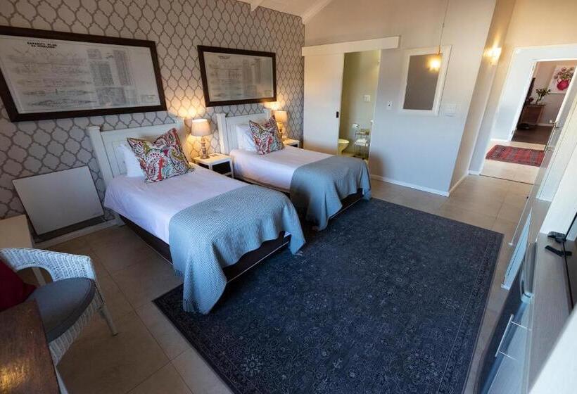 Семейный Номер, Mariner Guesthouse & Villa