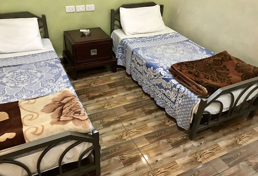 اتاق استاندارد یک نفره, Sun Rise Hotel & Hostel & Tours