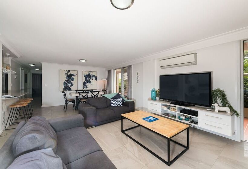 آپارتمان 3 خوابه, La Grande Apartments
