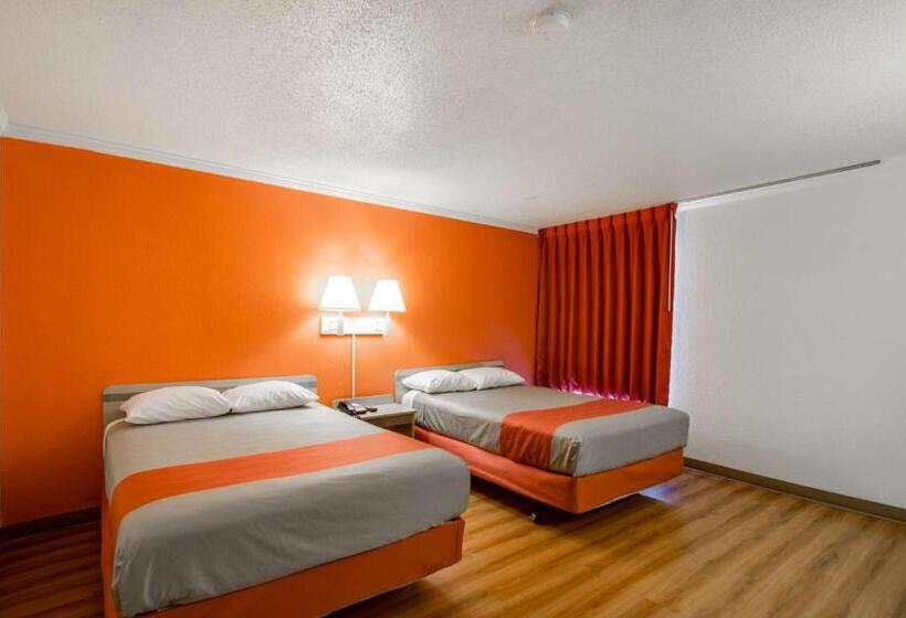 4인용 스탠다드 룸, Motel 6waukegan, Il