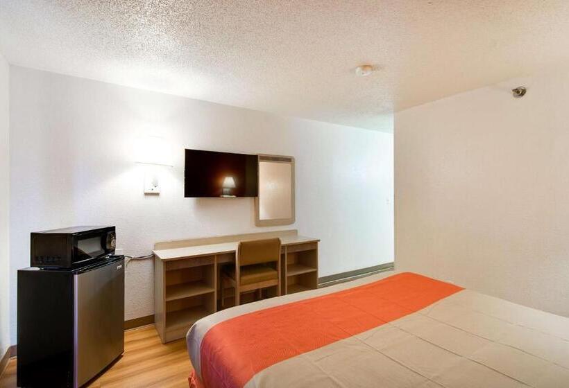 스탠다드 룸 킹사이즈 침대, Motel 6waukegan, Il