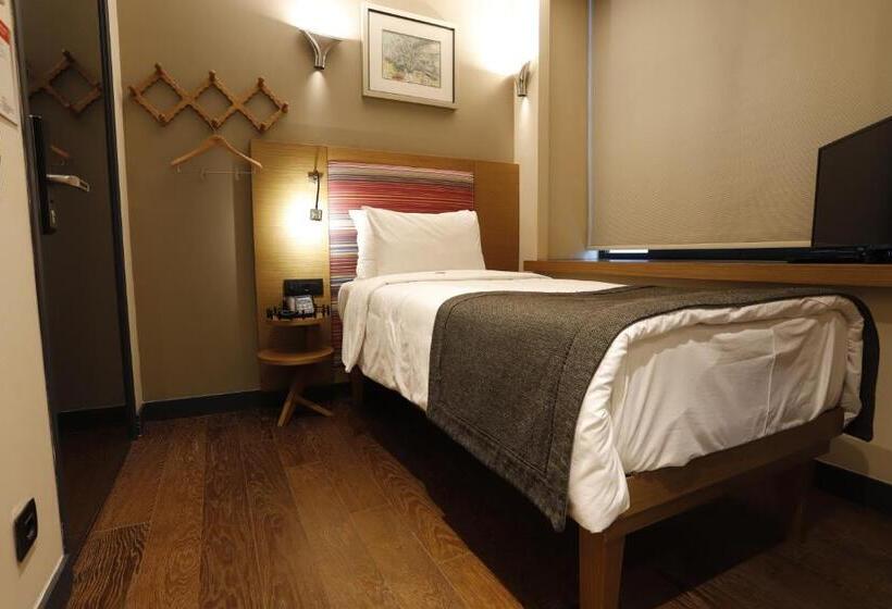 Standard Single Room, Bankerhan