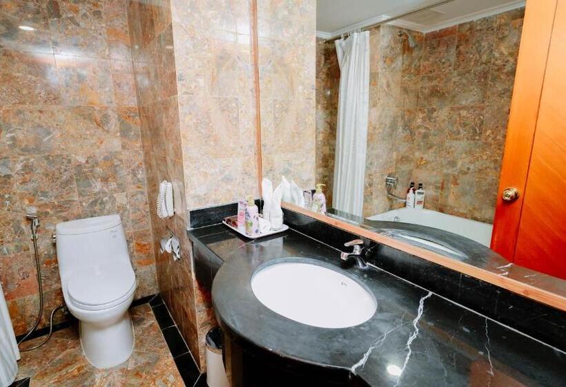 سوییت, A25 Luxury